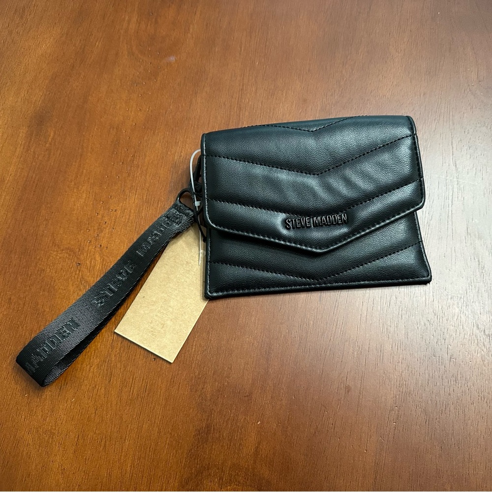 Steve Madden Black Quilted Wristlet
